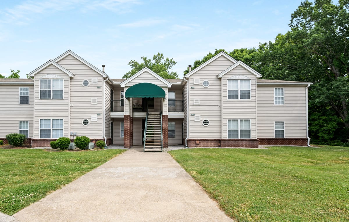Photos and Video of Willow Creek Apartments in Mount Juliet, TN